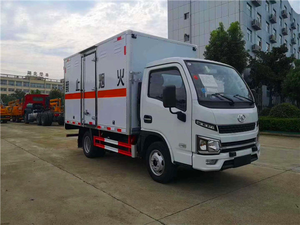 國六躍進小福星氣體廂式運輸車