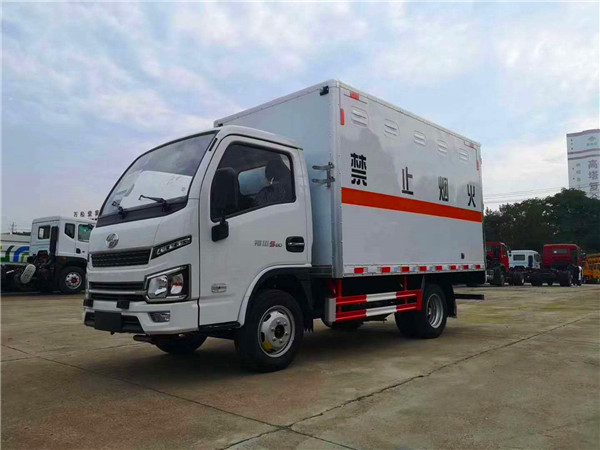 國六躍進小福星氣體廂式運輸車